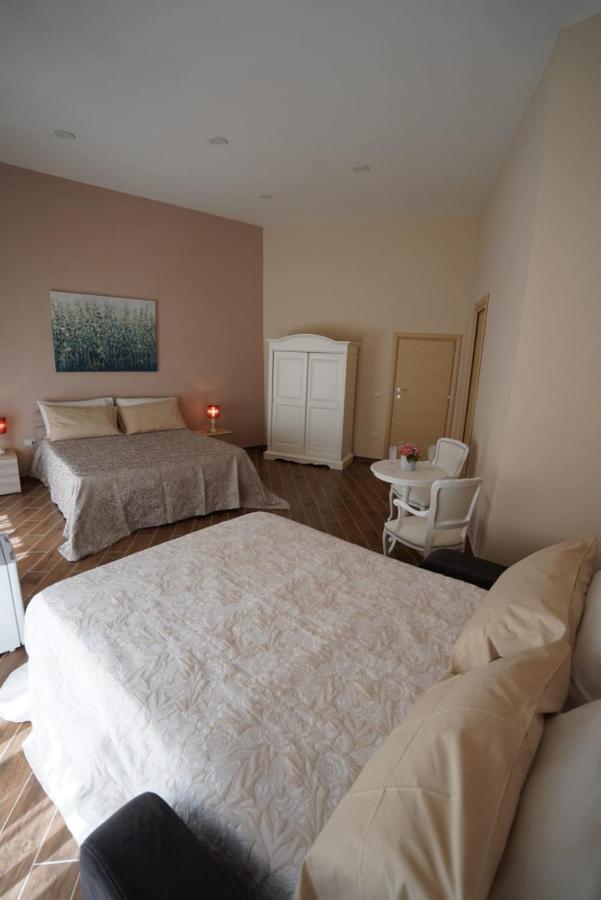 La Mimosa B&B เนเปิลส์ ภายนอก รูปภาพ